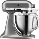 Robot pâtissier KitchenAid Artisan 4.8 litres avec bol inox sur fond blanc
